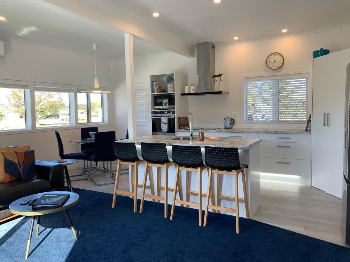 Coromandel Town Harbourside Cottage Luxury Accommodation Exterior photo