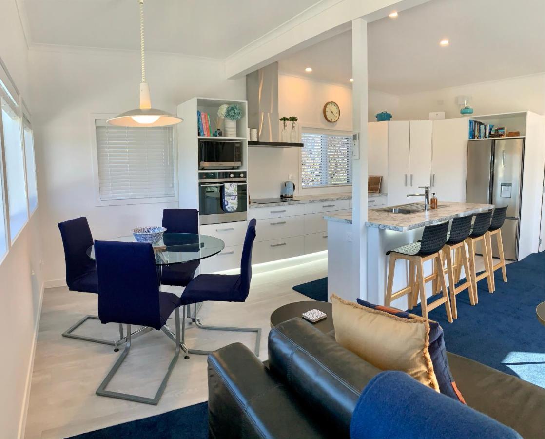Coromandel Town Harbourside Cottage Luxury Accommodation Exterior photo